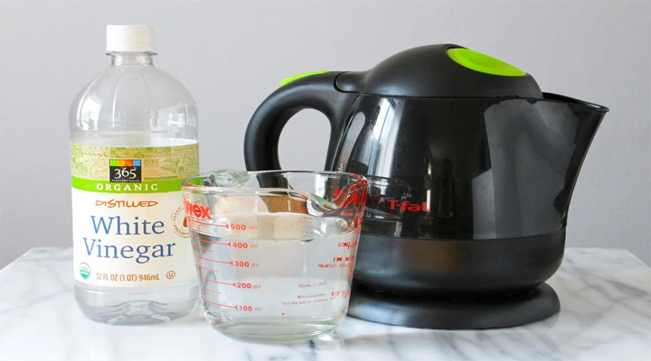Descale the Kettle With Vinegar